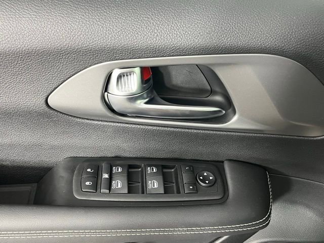 New 2026 Chrysler Voyager LX image 20