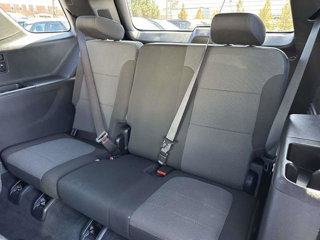 Used 2023 Chevrolet Traverse LT image 16