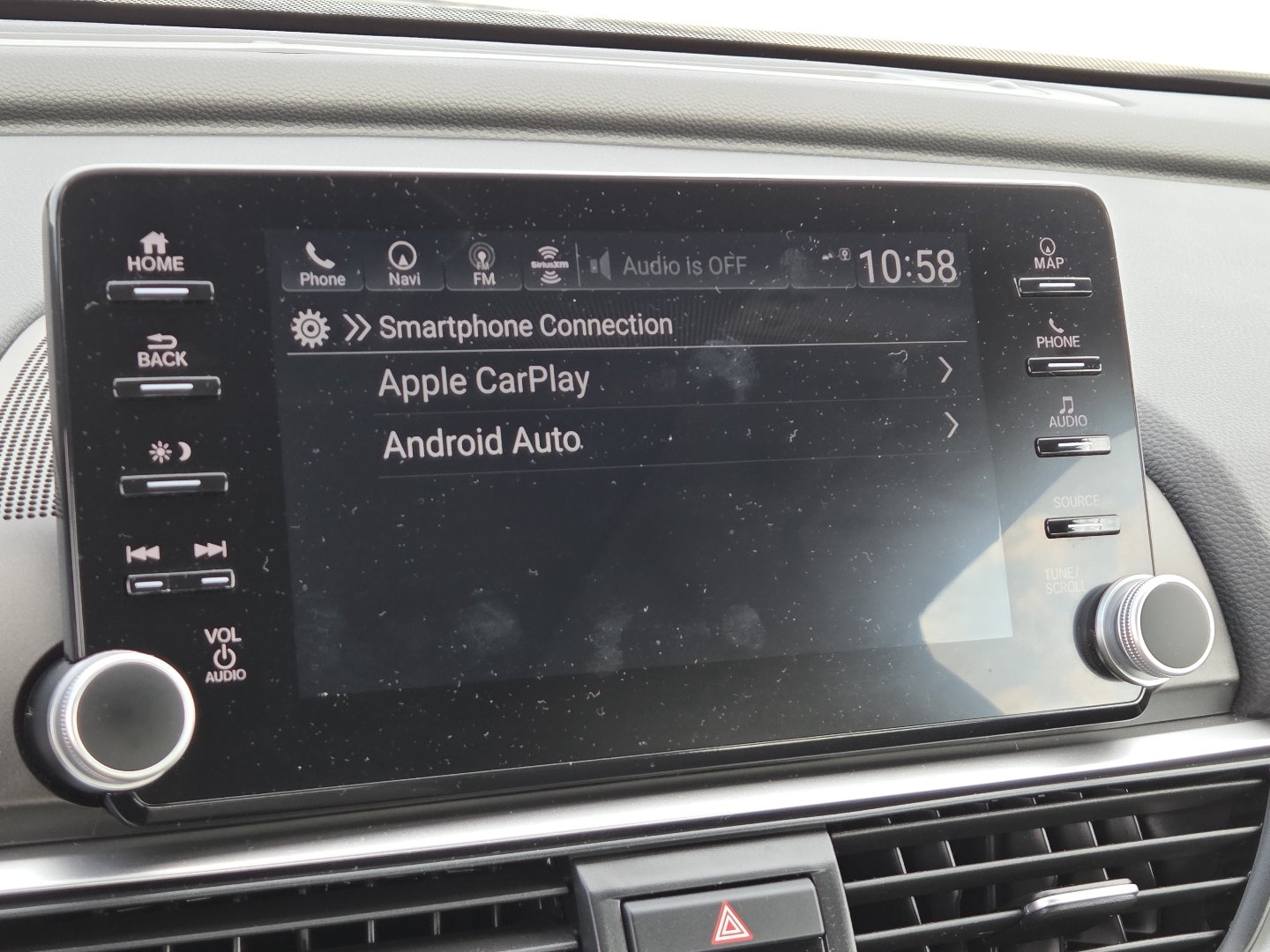 Used 2018 Honda Accord Touring image 5