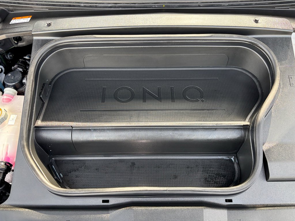 Used 2023 Hyundai Ioniq 6 Limited image 26
