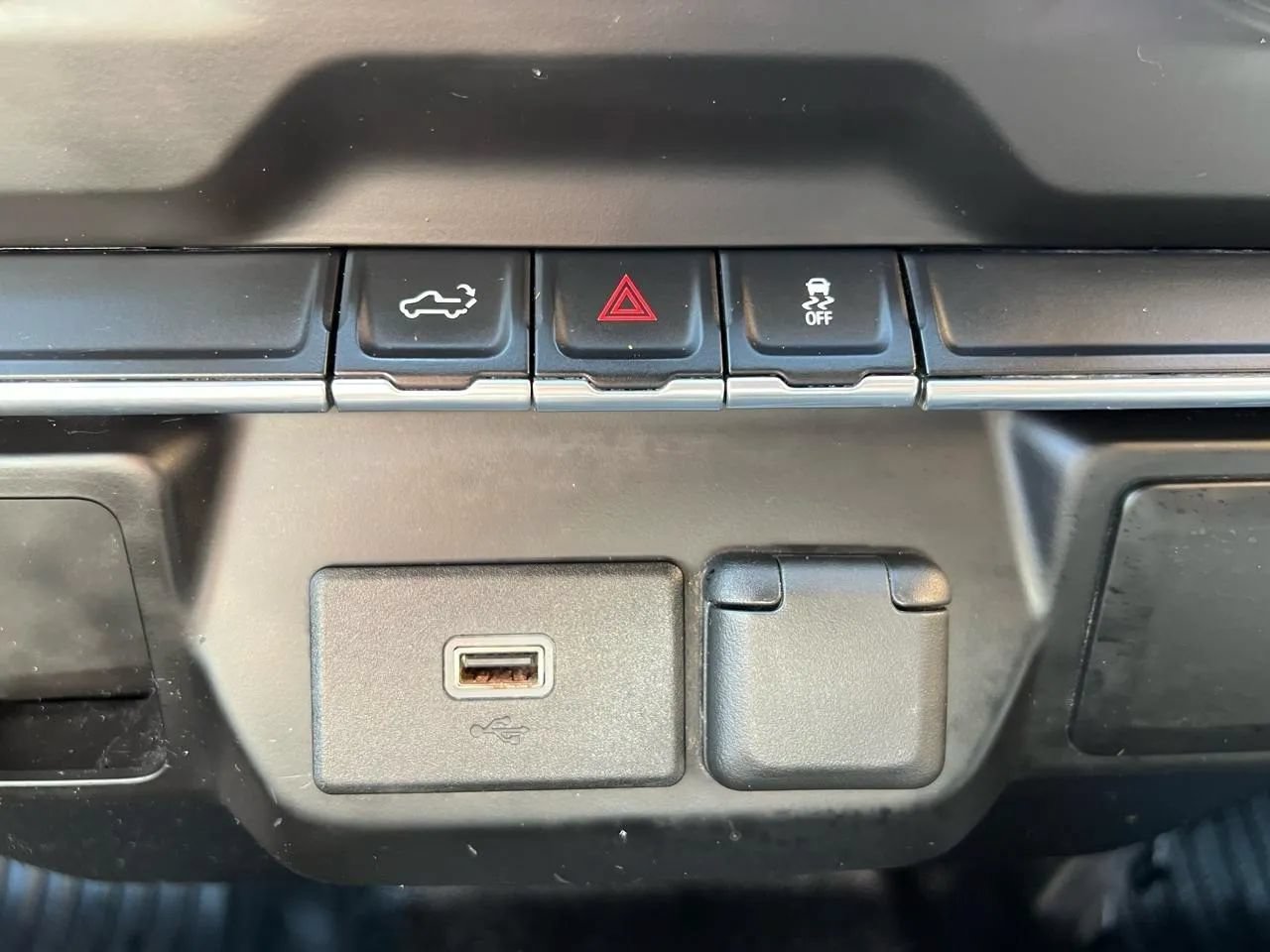 Used 2020 GMC Sierra 1500 4x4 Regular Cab w/ Convenience Package image 39