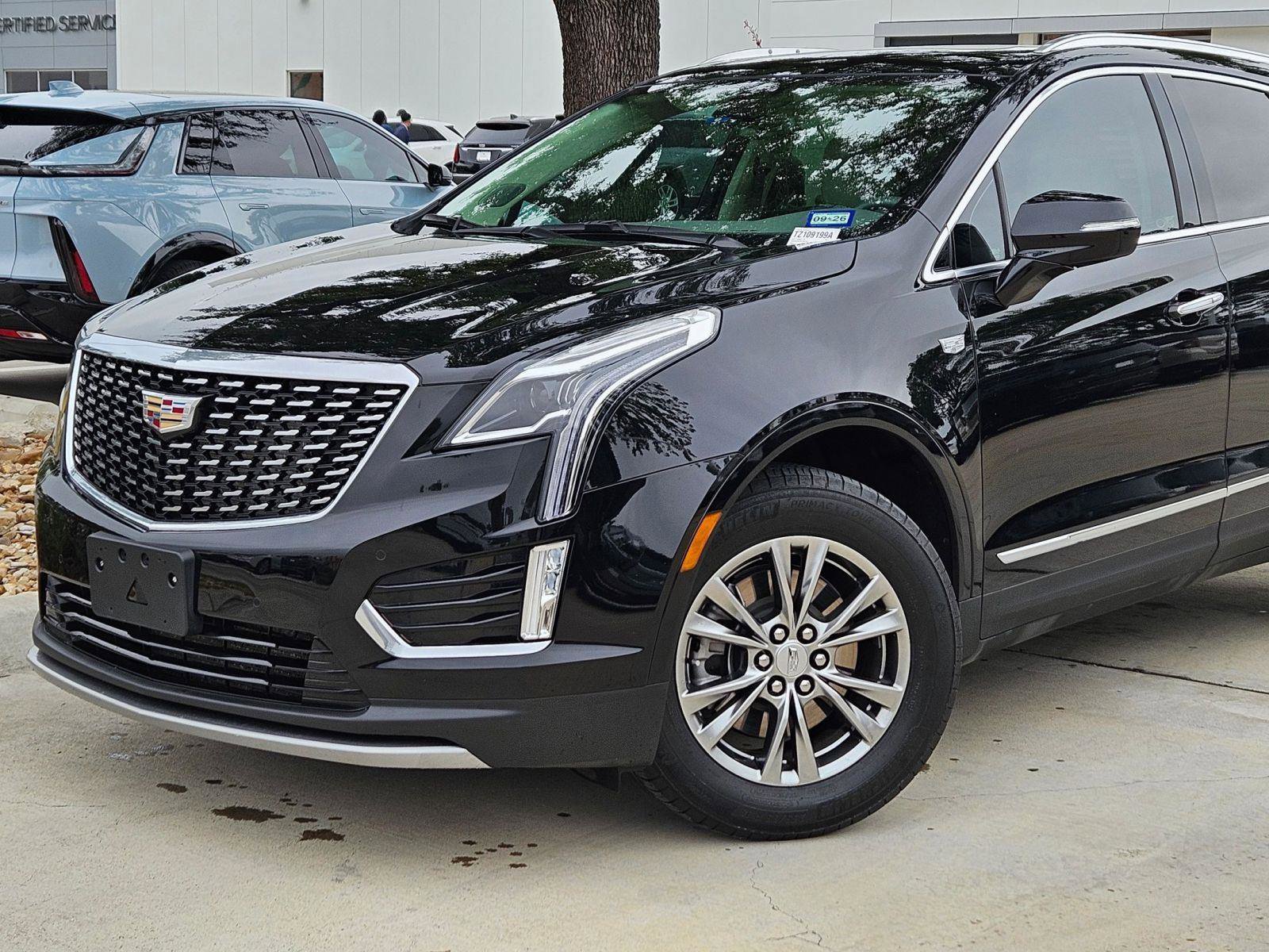 Certified 2023 Cadillac XT5 Premium Luxury FWD image 6