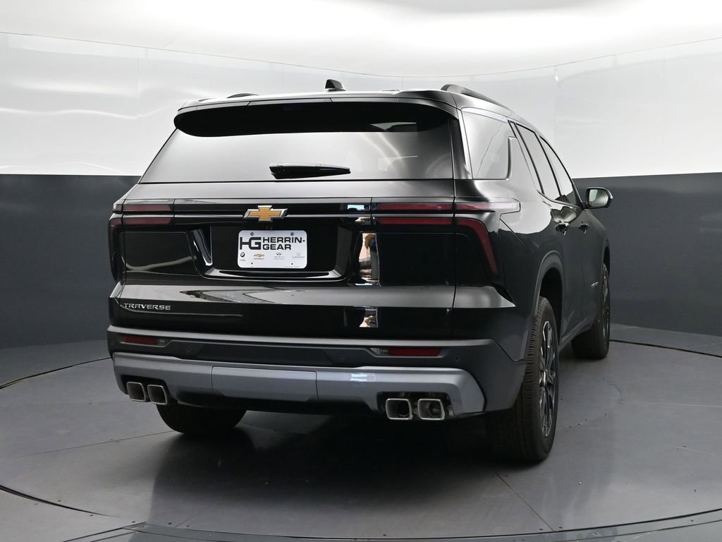 New 2026 Chevrolet Traverse LT w/ Sun and Wheel Package FWD image 7