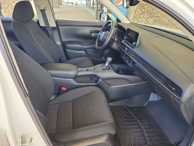 Used 2024 Honda HR-V LX image 12