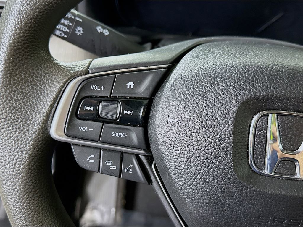Used 2018 Honda Accord LX image 19