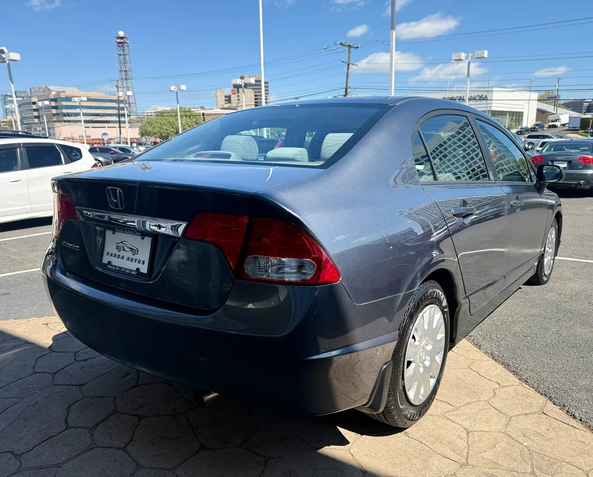 Used 2010 Honda Civic DX-VP image 7