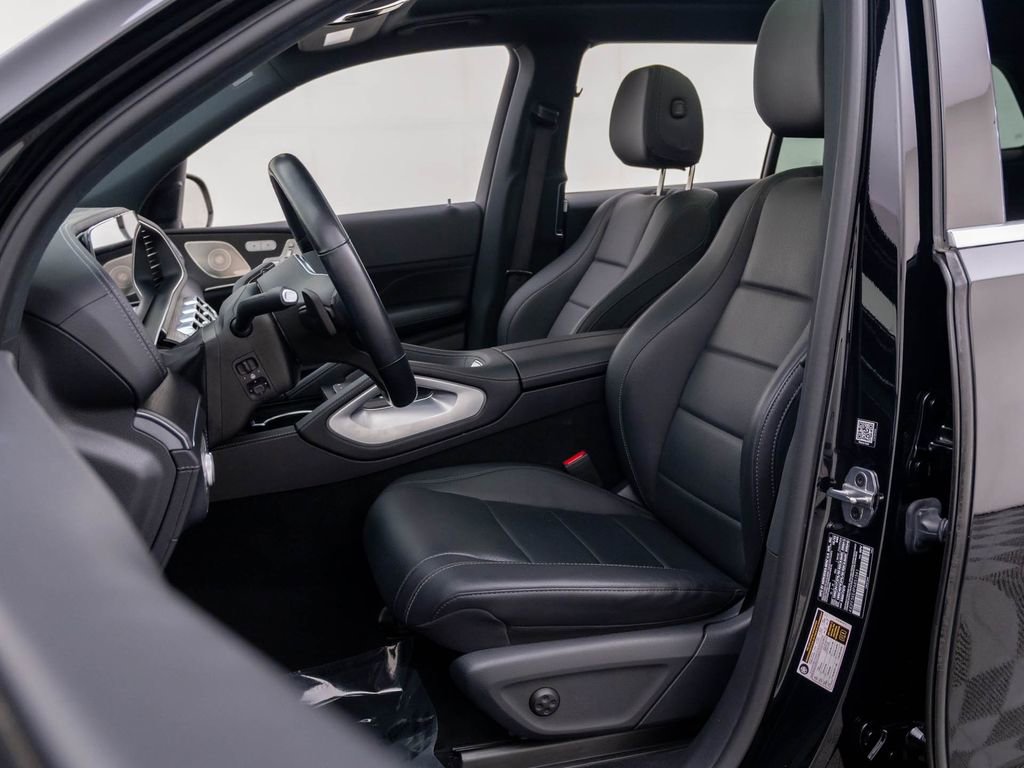 Used 2023 Mercedes-Benz GLS 450 4MATIC image 17
