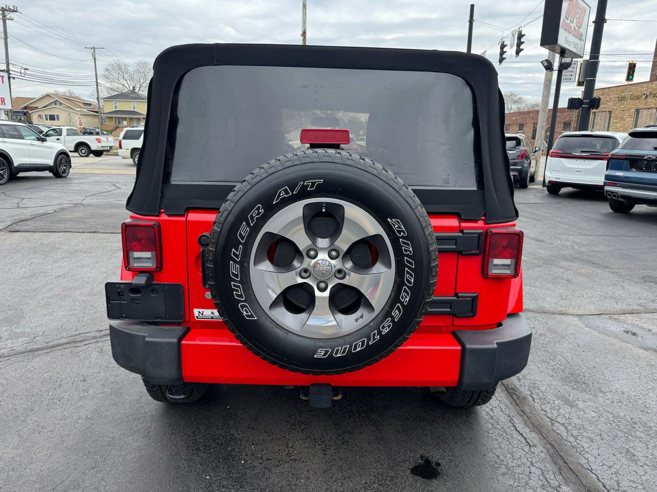 Used 2018 Jeep Wrangler Sahara w/ Connectivity Group image 6