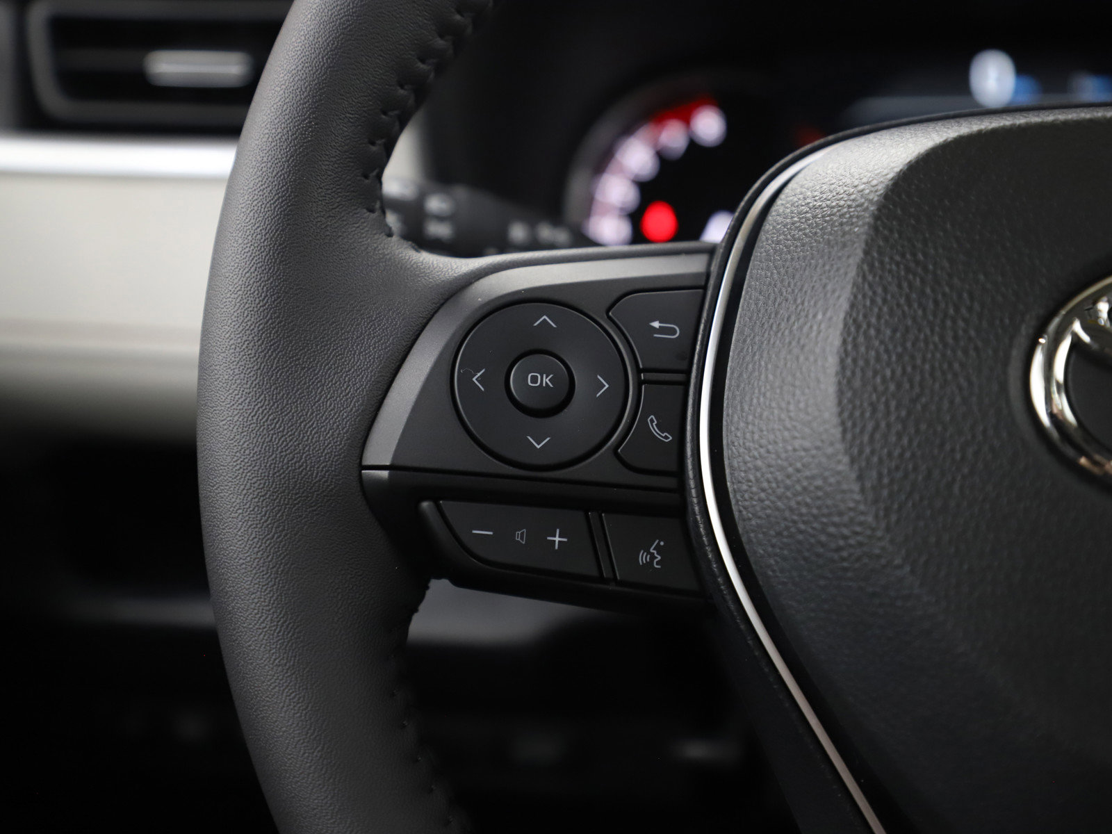 Used 2025 Toyota RAV4 XLE Premium w/ Weather Package image 26