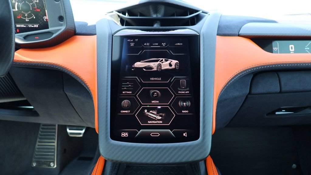 Used 2024 Lamborghini Revuelto AWD/4WD image 27