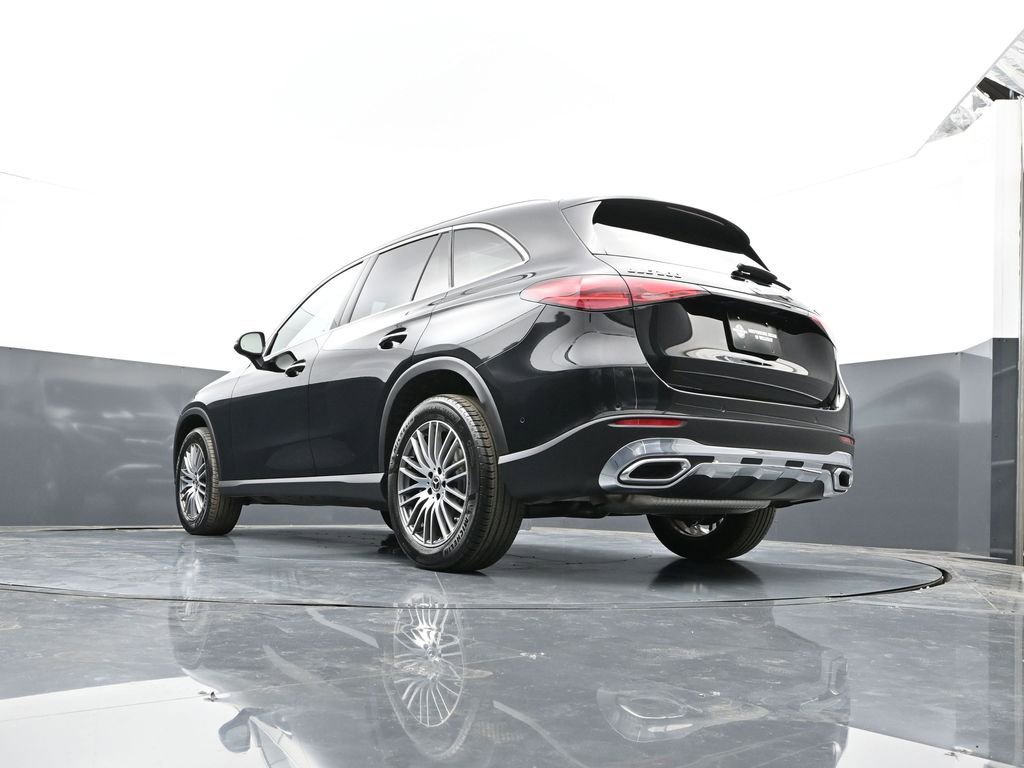 Used 2026 Mercedes-Benz GLC 300 4MATIC image 46