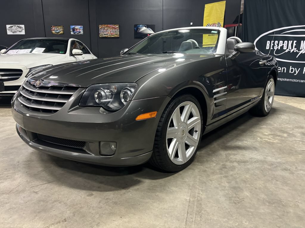 Used 2005 Chrysler Crossfire Limited RWD image 3