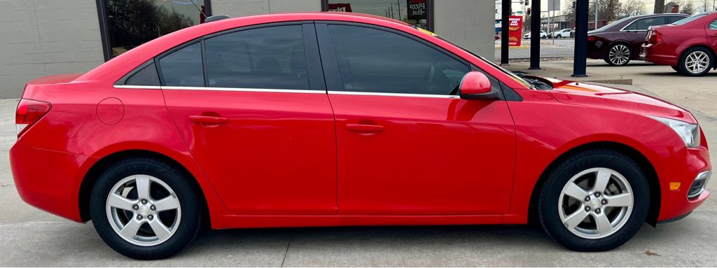 Used 2016 Chevrolet Cruze LT image 8