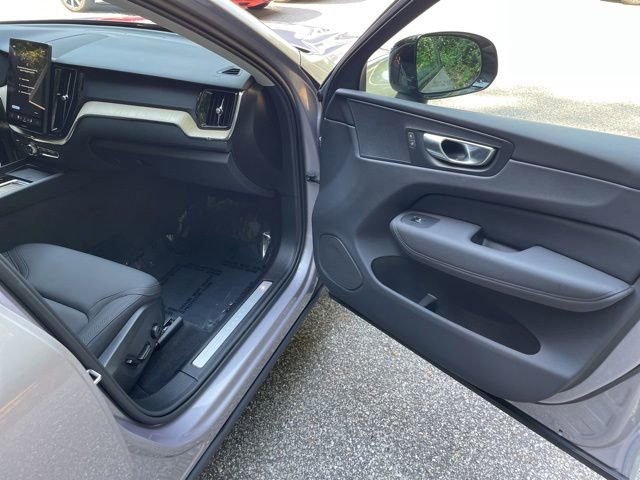 Certified 2026 Volvo XC60 B5 Plus w/ Climate Package AWD/4WD image 14