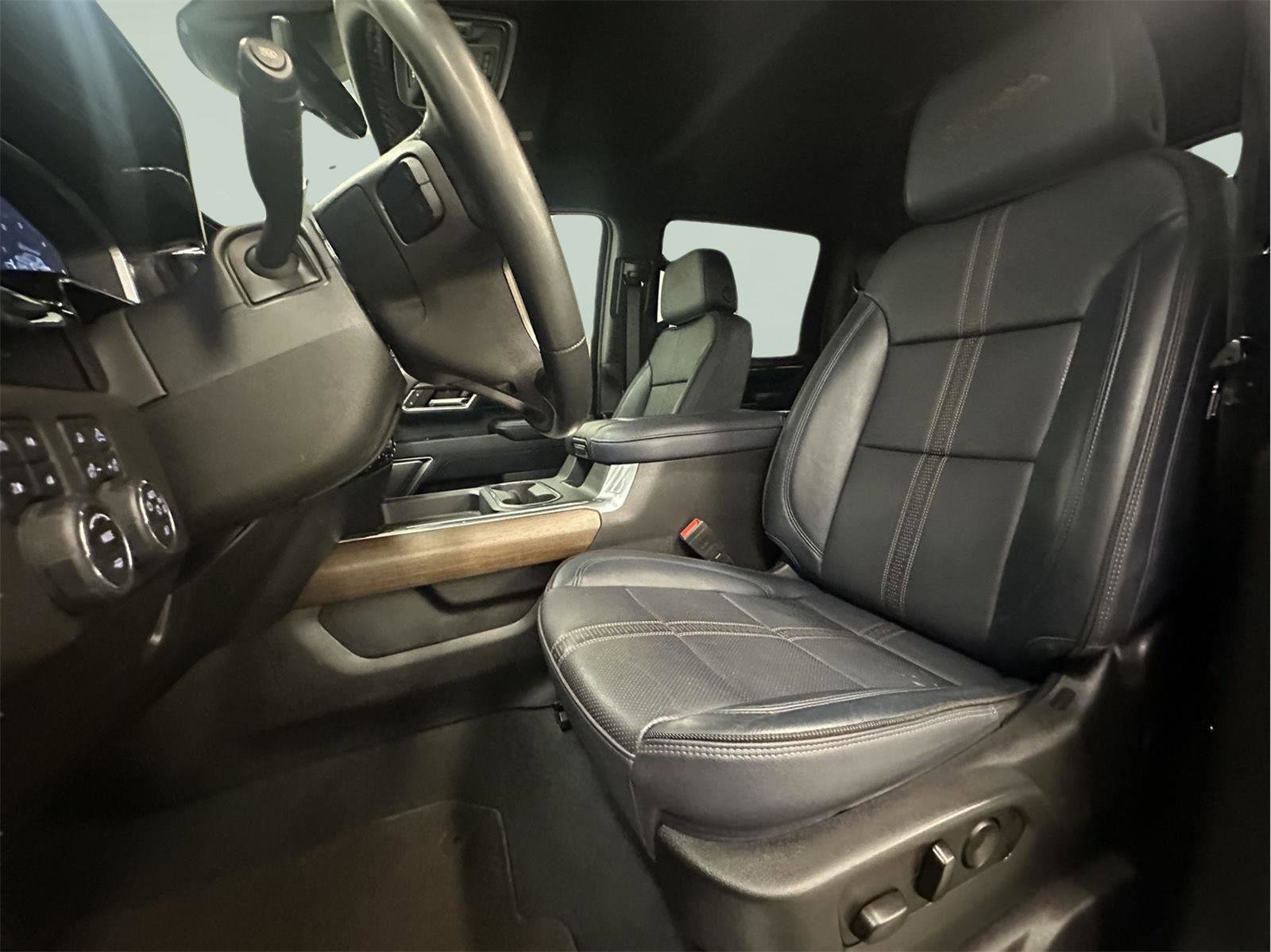 Certified 2024 Chevrolet Silverado 2500 High Country w/ Technology Package image 27