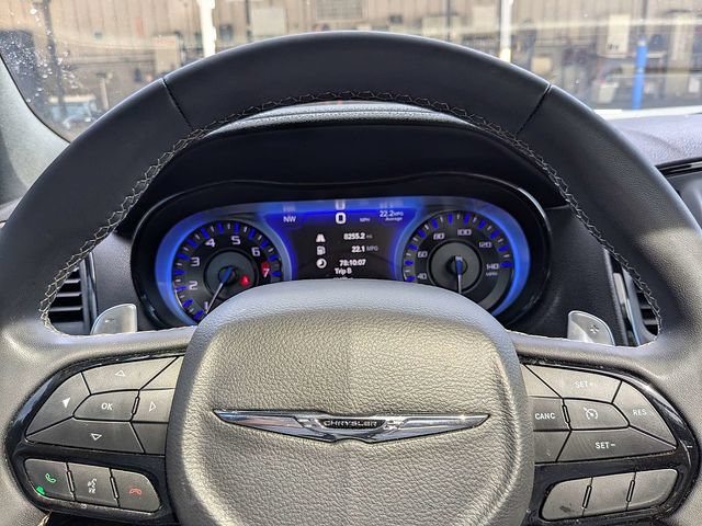 Used 2022 Chrysler 300 S RWD image 27