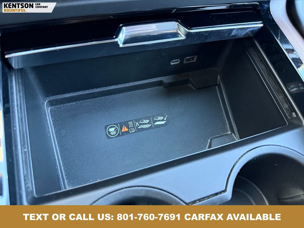 Used 2025 GMC Yukon XL Denali AWD/4WD image 27