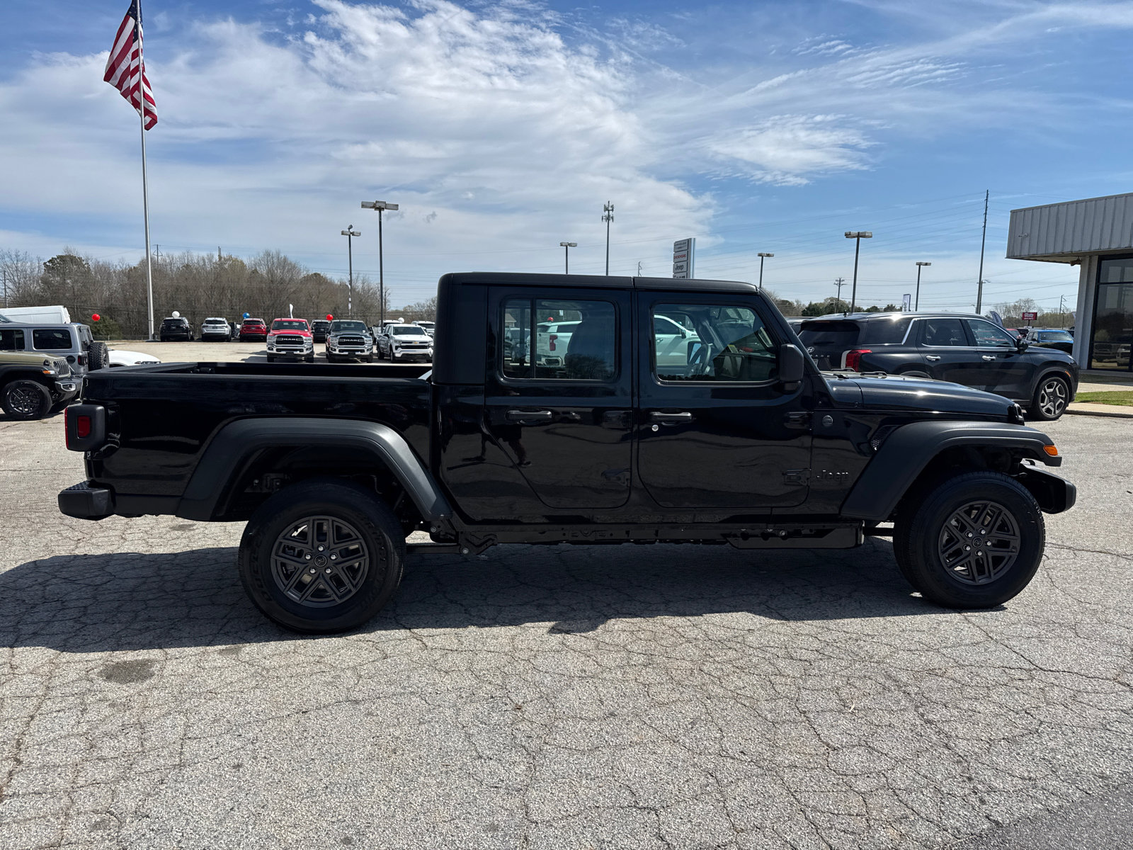 New 2026 Jeep Gladiator Sport image 4