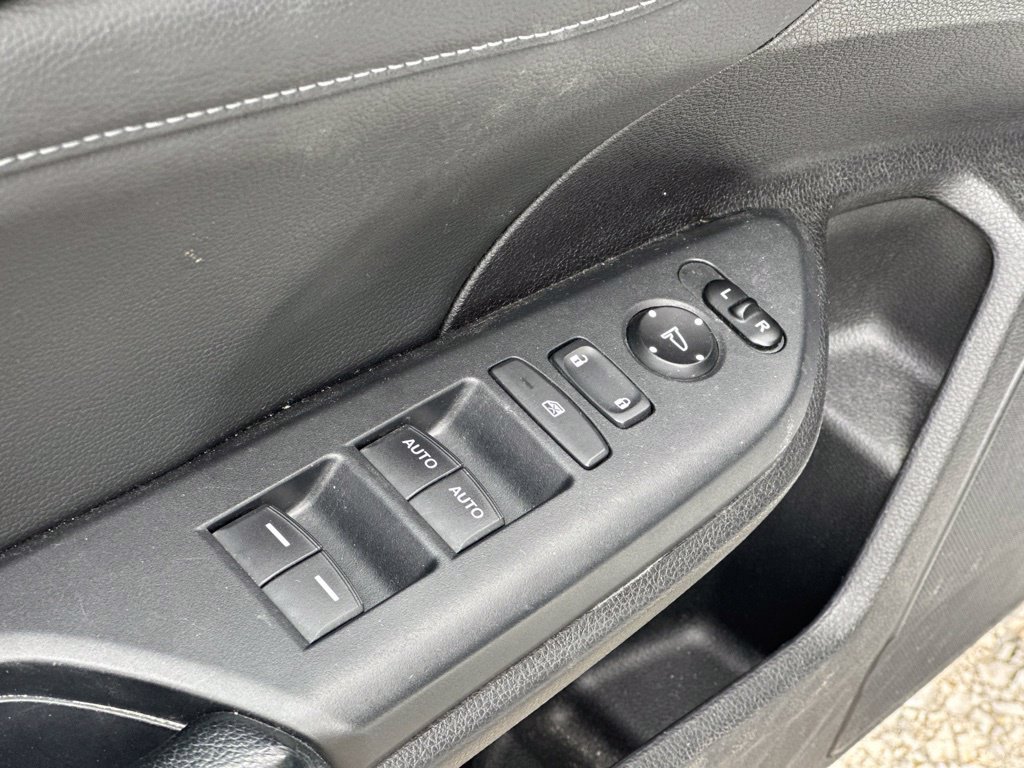 Used 2017 Honda Civic EX-L image 17