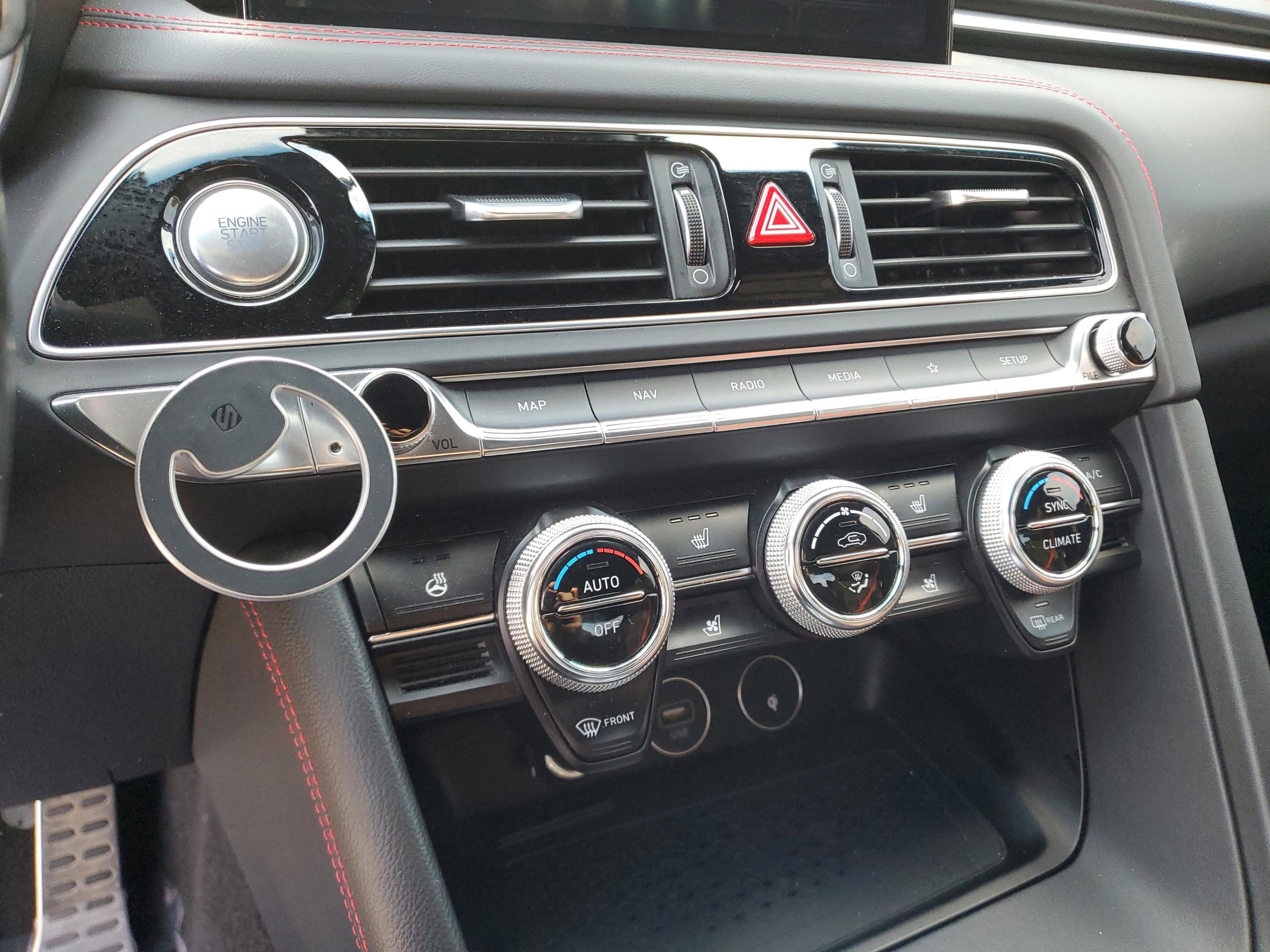 Used 2023 Genesis G70 3.3T w/ Sport Advanced Package AWD/4WD image 20