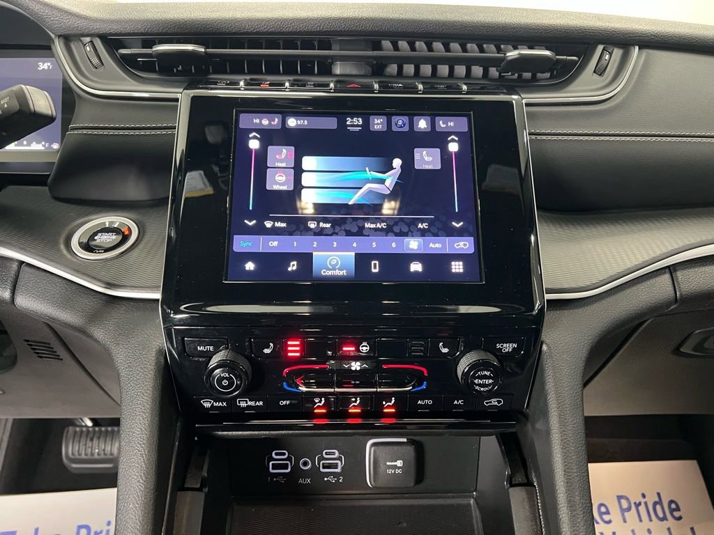 Used 2024 Jeep Grand Cherokee Altitude image 12