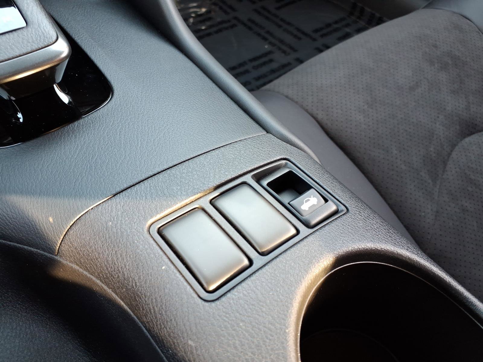 Used 2024 Nissan Z NISMO w/ Floor Mat Package image 21