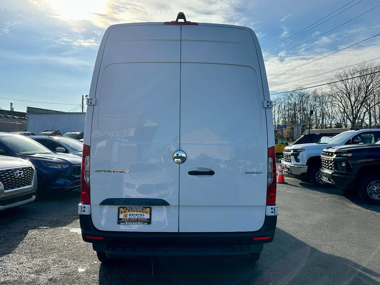 Used 2019 Freightliner Sprinter 3500 image 6
