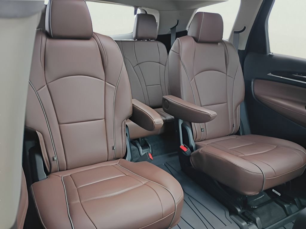 Used 2019 Buick Enclave Avenir w/ Avenir Technology Package image 17