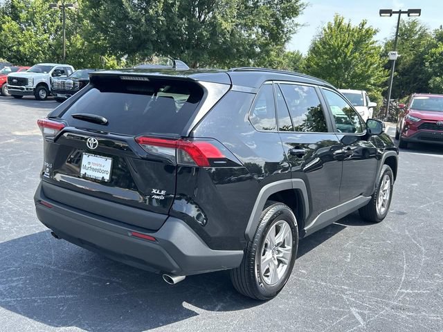 Used 2025 Toyota RAV4 XLE AWD/4WD image 4