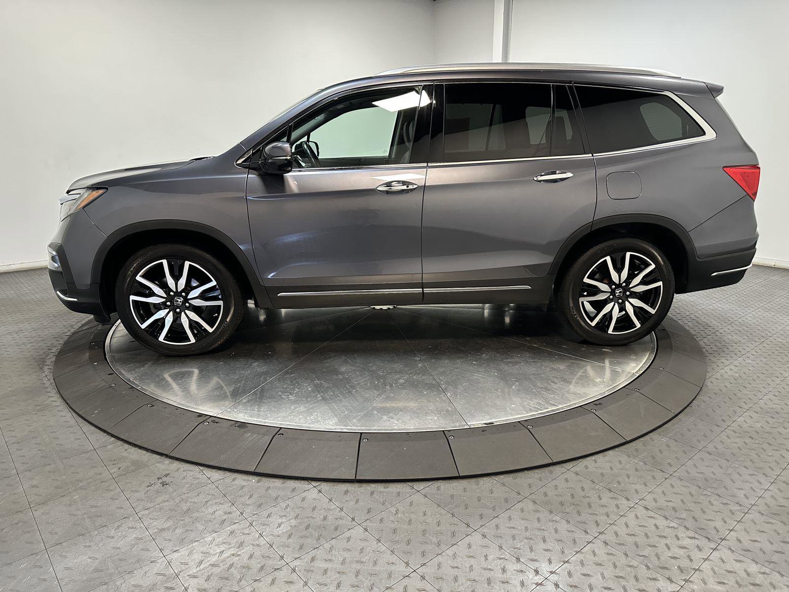 Used 2021 Honda Pilot Touring image 8