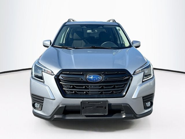 Used 2024 Subaru Forester Premium AWD/4WD image 2
