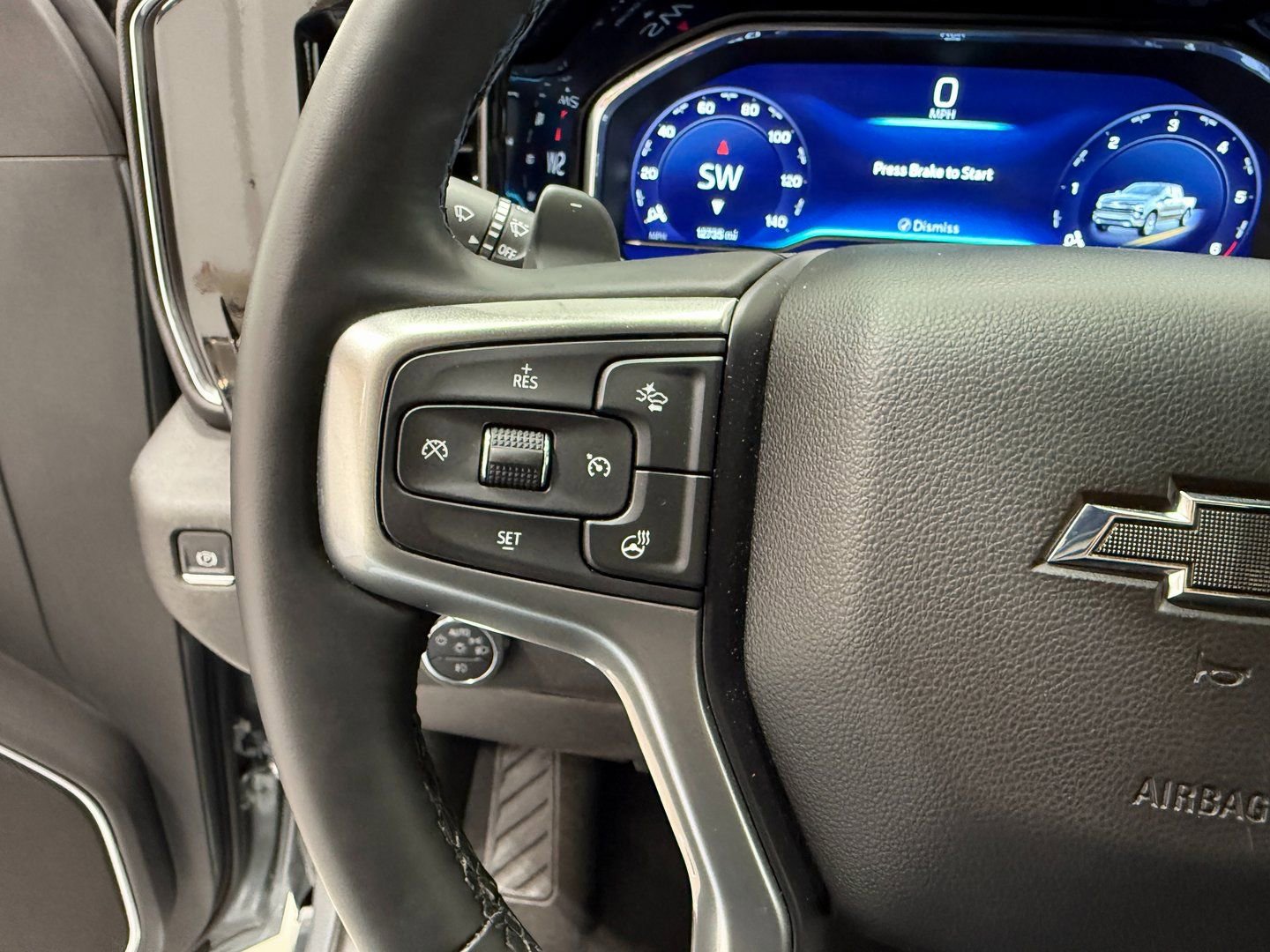 Used 2025 Chevrolet Silverado 1500 RST w/ Convenience Package II AWD/4WD image 22