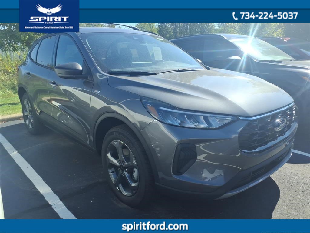 New 2026 Ford Escape ST-Line w/ Tech Pack #1 image 2