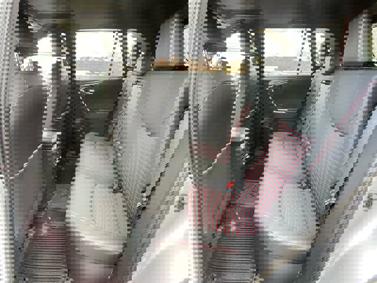 Used 2022 Toyota RAV4 XSE w/ Weather Package image 25