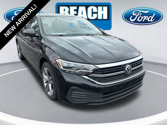 Used 2024 Volkswagen Jetta SE