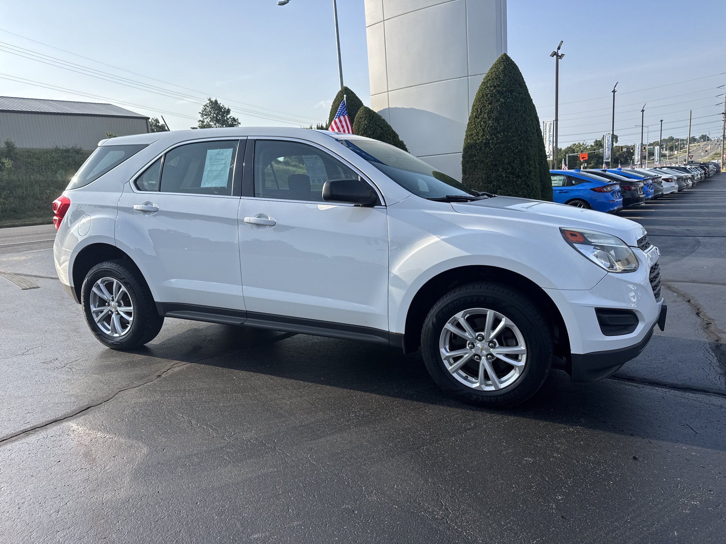 Used 2017 Chevrolet Equinox LS AWD/4WD image 1