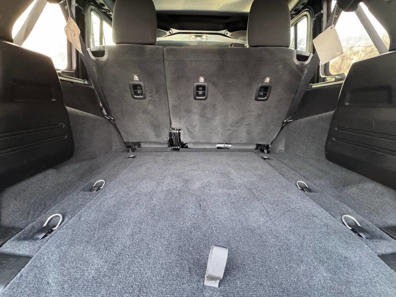 Used 2021 Jeep Wrangler Unlimited Sport image 33