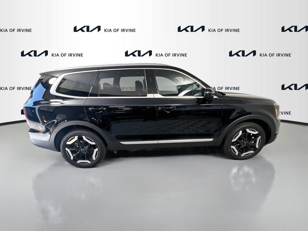 Certified 2024 Kia Telluride EX w/ EX Captain's Chair Package FWD image 13