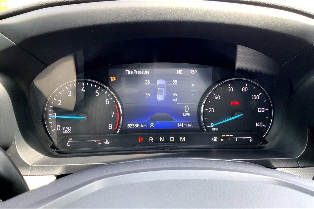 Used 2020 Ford Explorer XLT w/ Equipment Group 202A RWD image 13