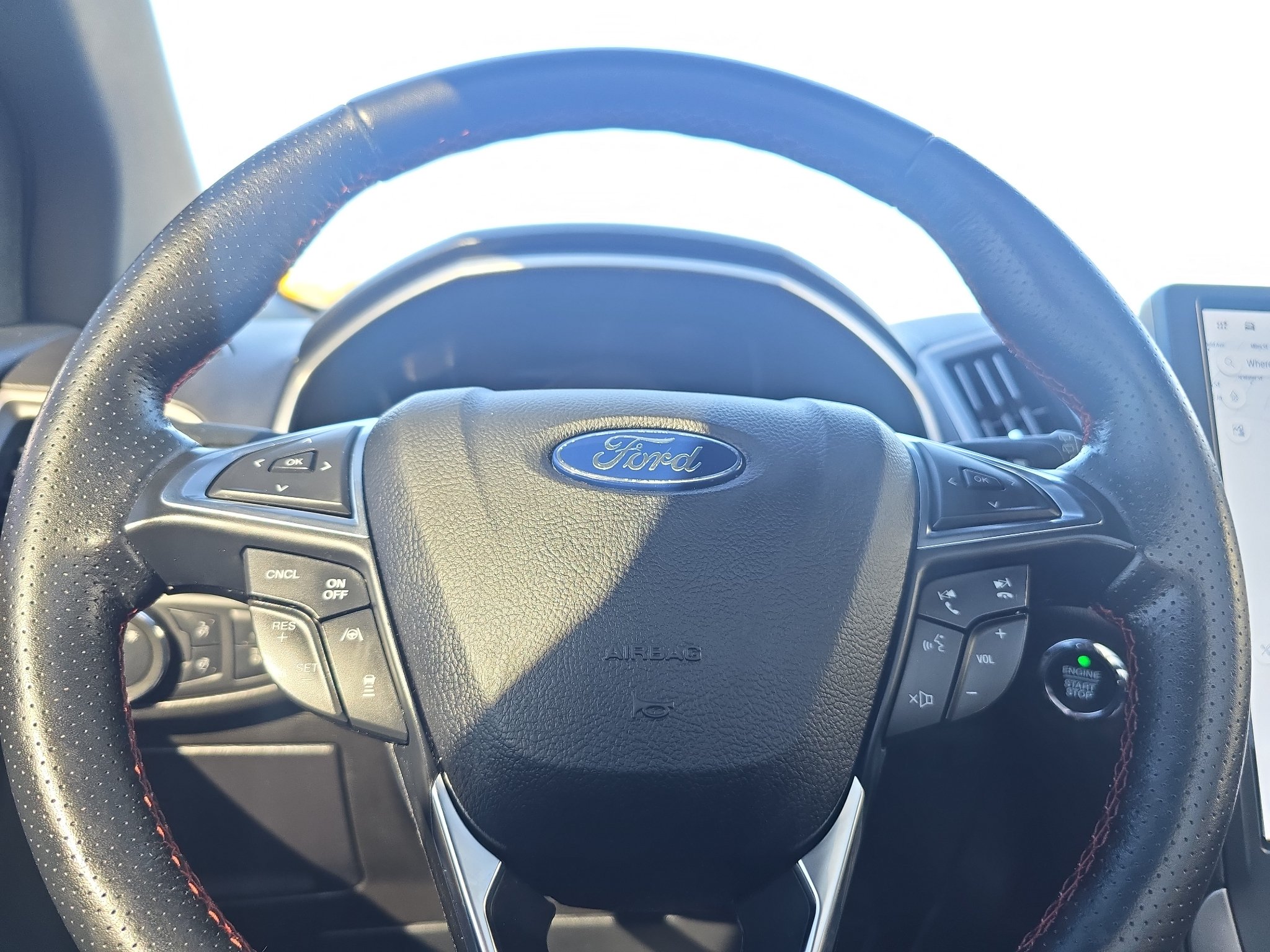 Used 2021 Ford Edge ST-Line w/ Class II Trailer Tow Package AWD/4WD image 20