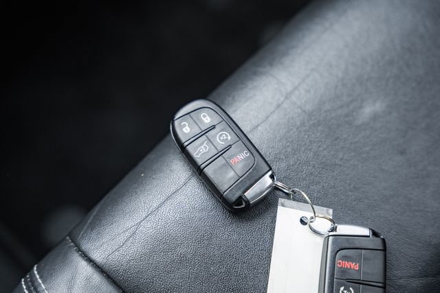 Used 2016 Jeep Grand Cherokee Limited image 45