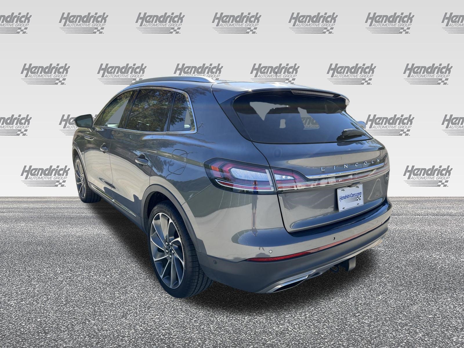 Used 2023 Lincoln Nautilus Reserve w/ Equipment Group 202A AWD/4WD image 9