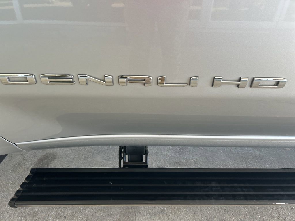 Used 2021 GMC Sierra 2500 Denali w/ Denali Ultimate Package image 33