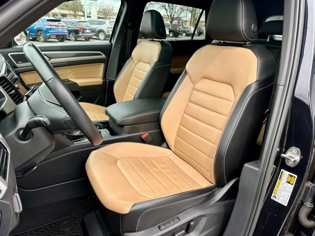 Used 2023 Volkswagen Atlas Cross Sport SEL Premium R-Line image 13