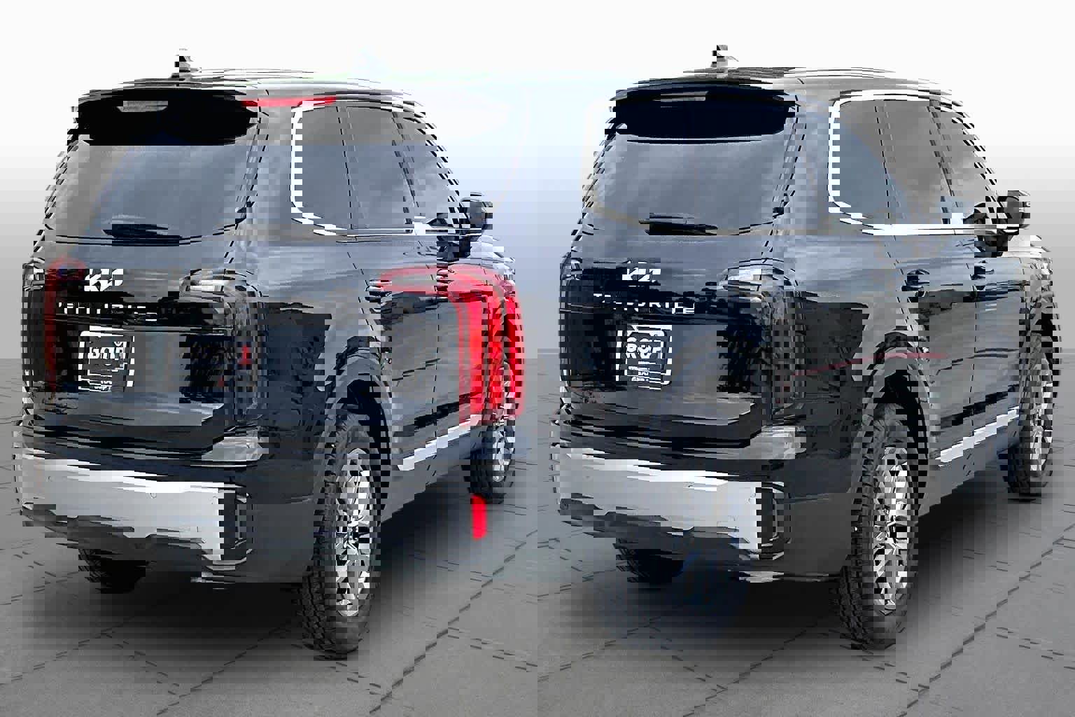 Used 2025 Kia Telluride LX image 12