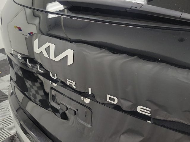 Certified 2024 Kia Telluride EX FWD image 8