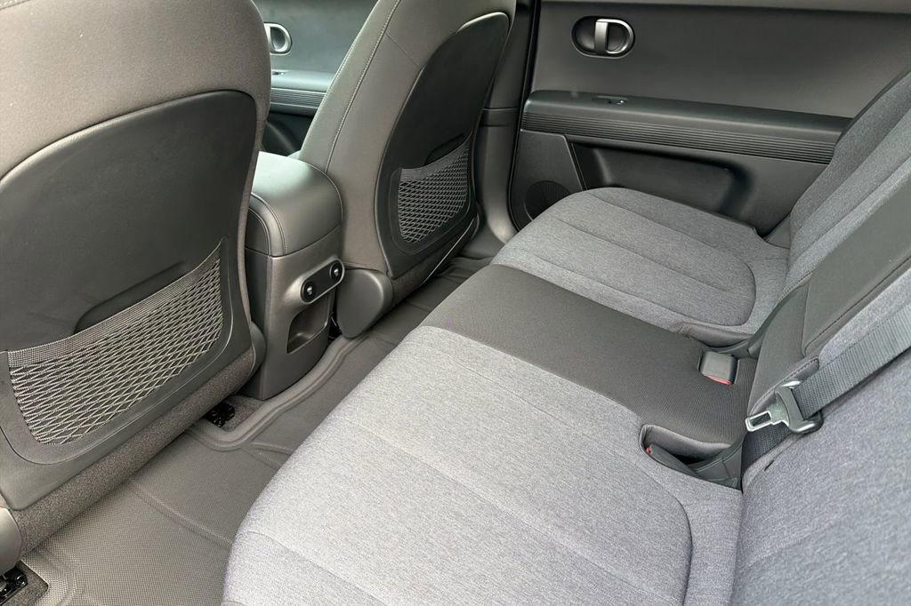 New 2026 Hyundai Ioniq 5 SE image 10