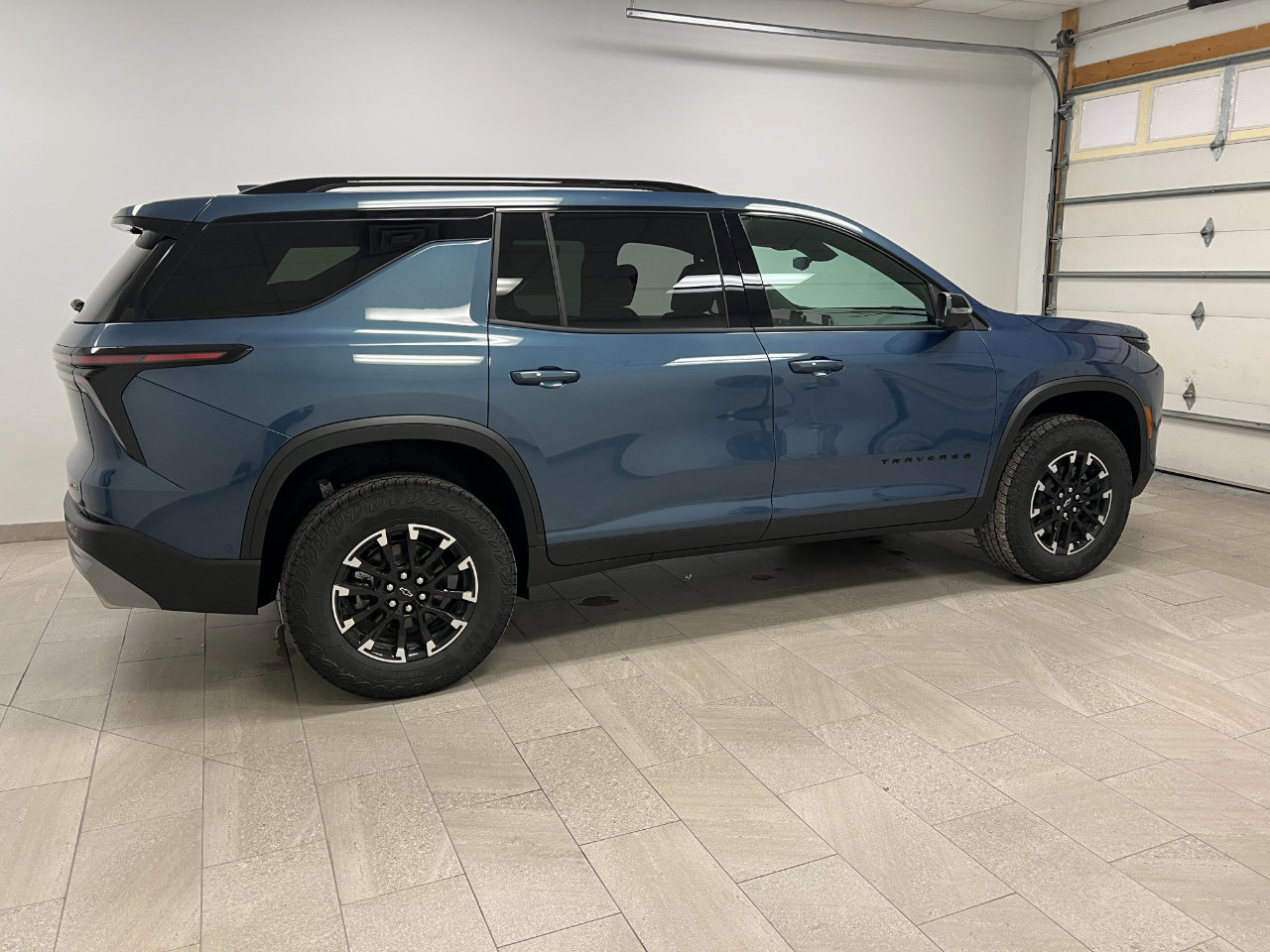 New 2026 Chevrolet Traverse Z71 w/ Enhanced Driving Package image 3