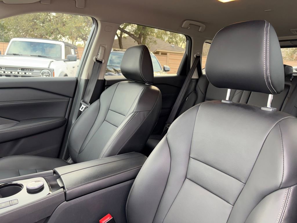 Used 2024 Nissan Rogue SL image 10