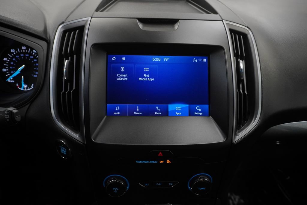 Used 2020 Ford Edge SE image 32